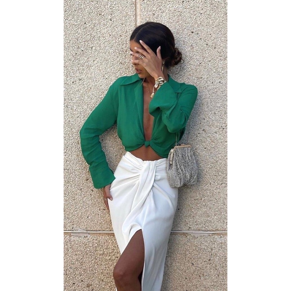 ZARA knotted crop top - Picture 2 of 11